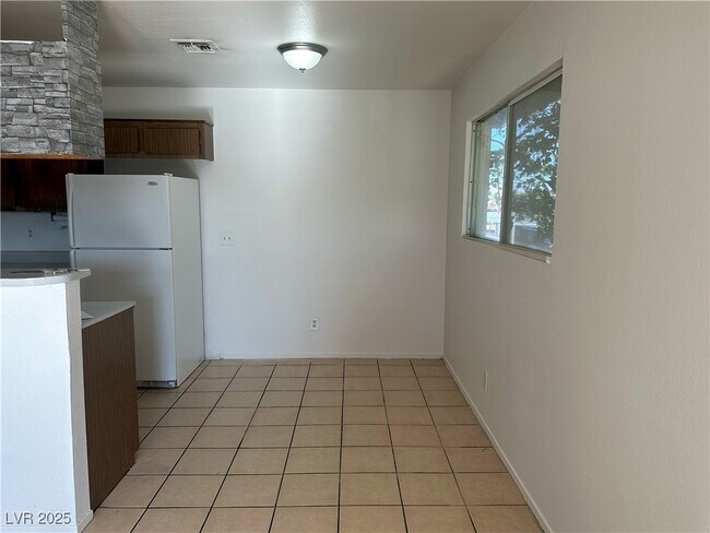 Building Photo - 1508 Cobb Ln
