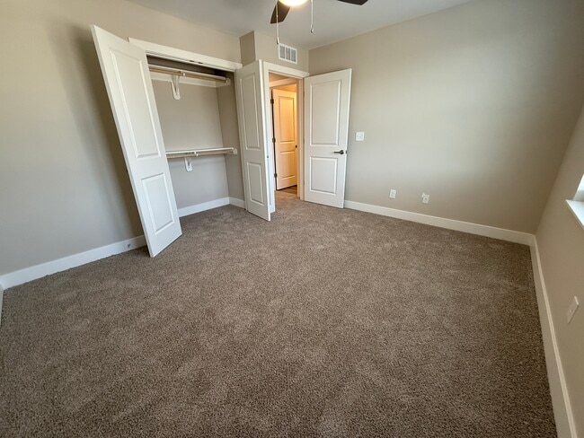 Building Photo - 8531 Kickapoo St