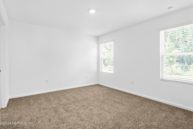 Building Photo - 353 Ardila Cir