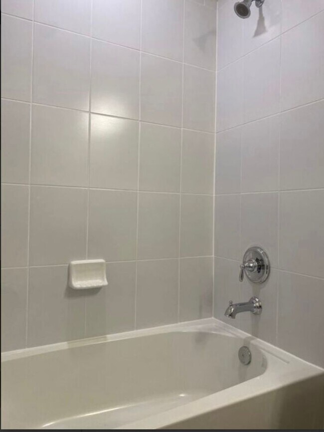 Building Photo - Isles of Lake Nona!! 3 Bedroom 2.5 Bathroom Townhome