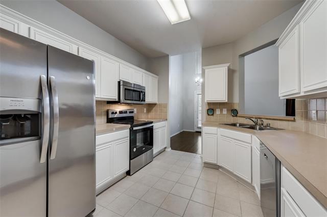 Building Photo - 8612 Heather Ridge Dr