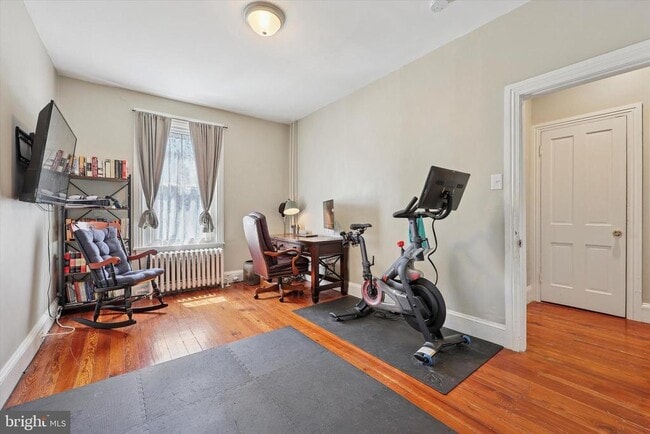 Building Photo - 466 1/2 Conarroe St
