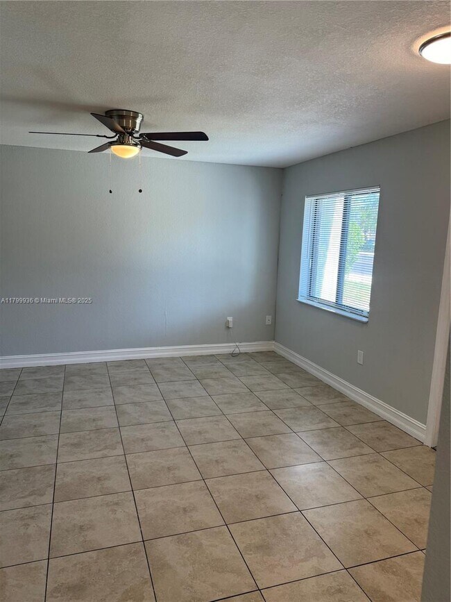 Building Photo - 26735 SW 139th Ave
