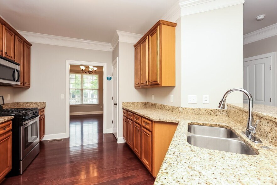 Building Photo - 2673 Avery Park Dr