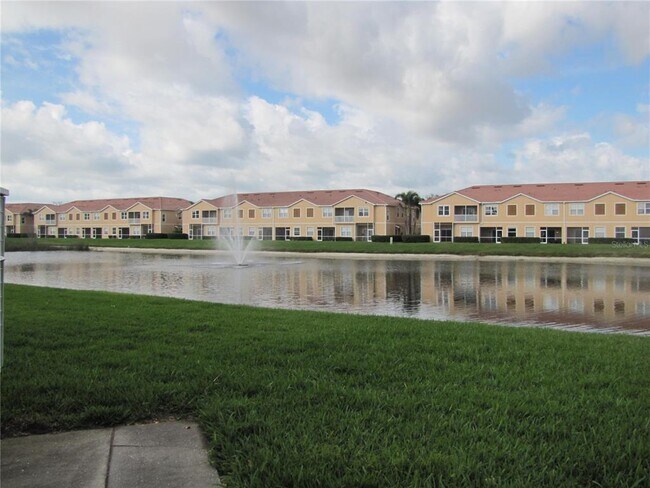 Building Photo - 3461 Parkridge Cir