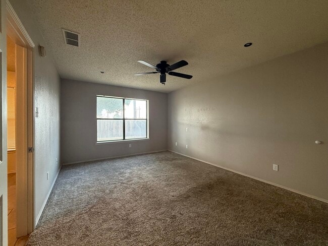 Building Photo - 9717 Blandon Ave