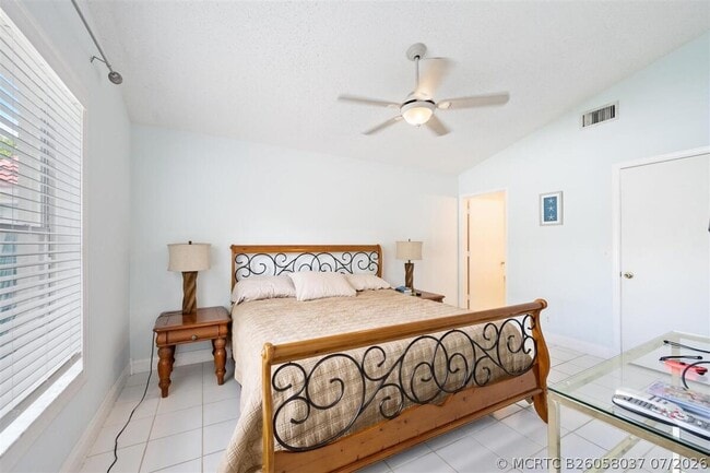 Building Photo - 2606 Bedford Mews Dr