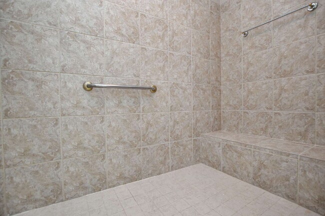 Building Photo - 986 Blakeley Walk