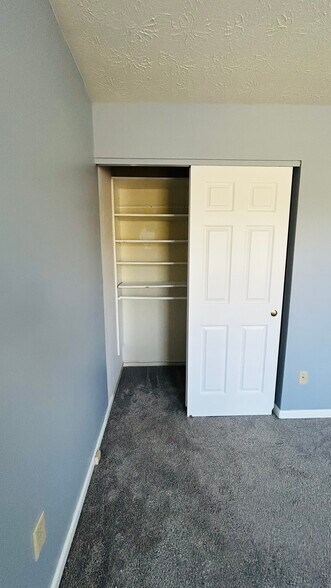 Building Photo - 10875 Ponds Ln