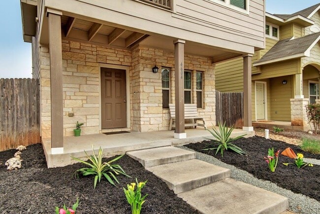 Building Photo - 4604 Esper Ln