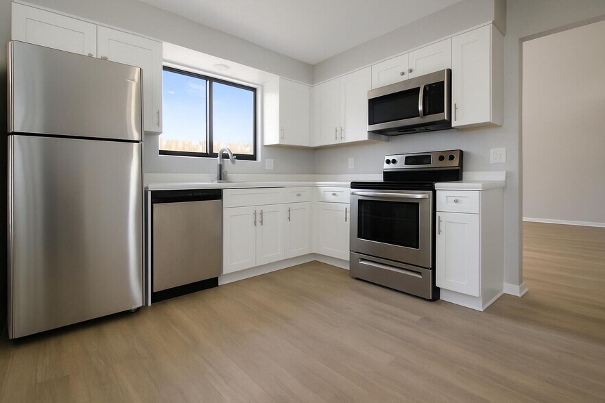 Building Photo - 9204 Roan Ln
