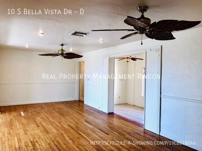Building Photo - 10 S Bella Vista Dr