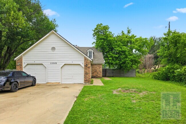 Building Photo - 13305 Waverly Ct