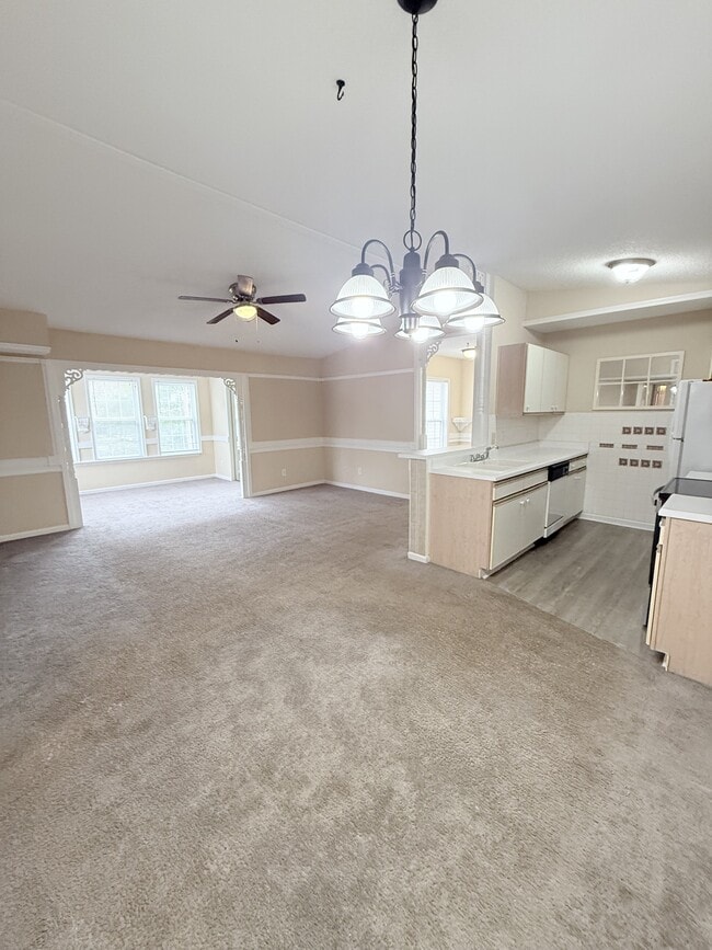 Building Photo - 8558 Hopkins Cir