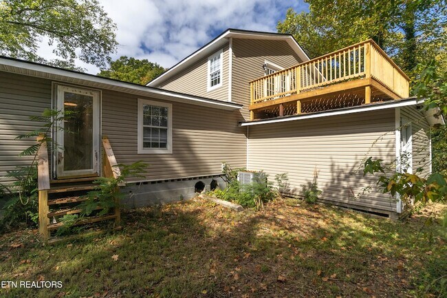 Building Photo - 770 Mahoney Rd