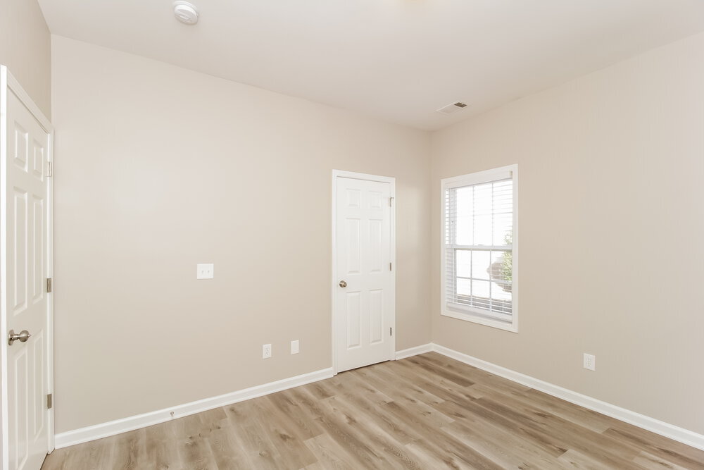 Building Photo - 2674 Neighborhood Walk