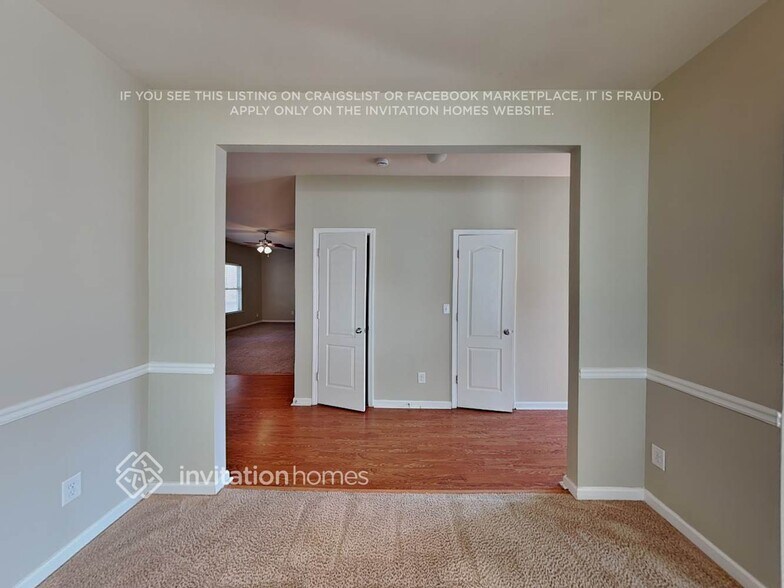 Building Photo - 3967 Rosebud Park Dr