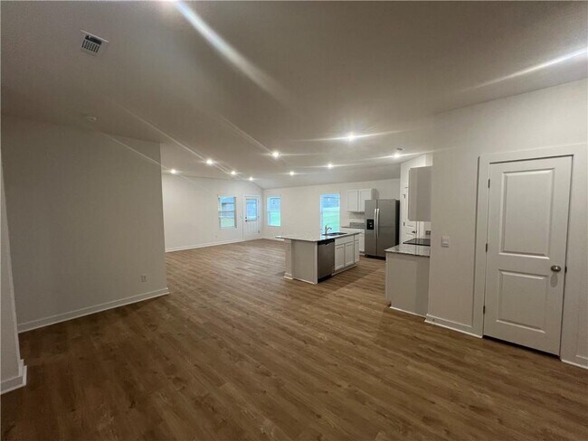 Building Photo - 3108 N Bella St
