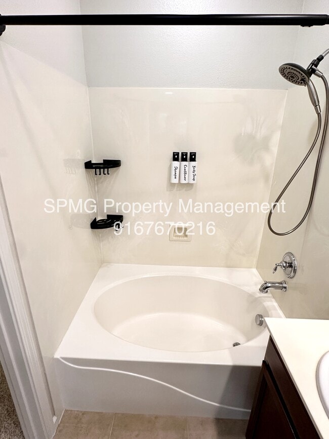 Building Photo - 1528 Morning Glory Ln