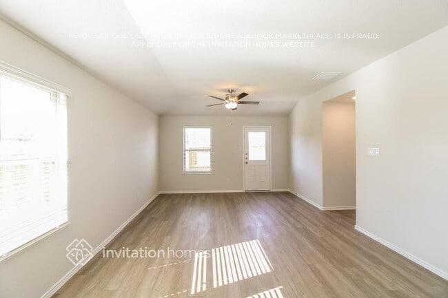 Building Photo - 10807 Sunlit St