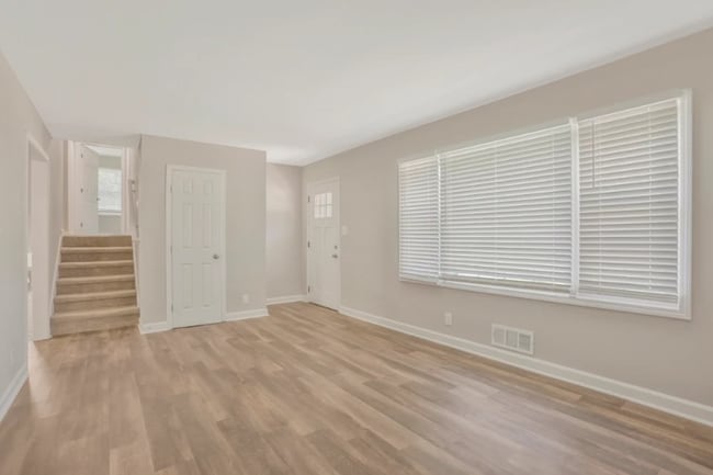 Building Photo - 2582 Hatfield Cir SE