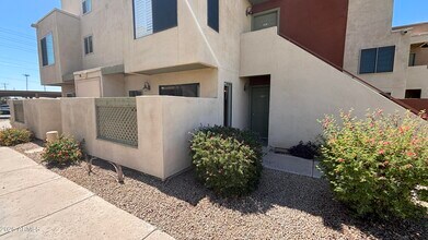 Building Photo - 3600 Hayden Rd
