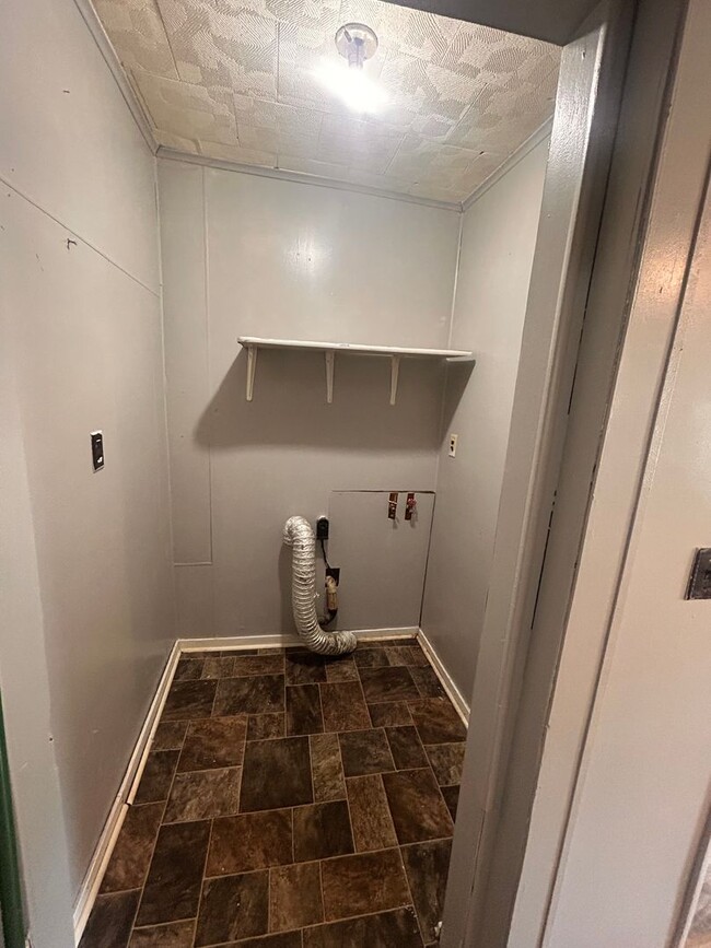 Building Photo - Available Now – 1 Bed / 1 Bath Apartment at Bunker Hill Mobile Home Community