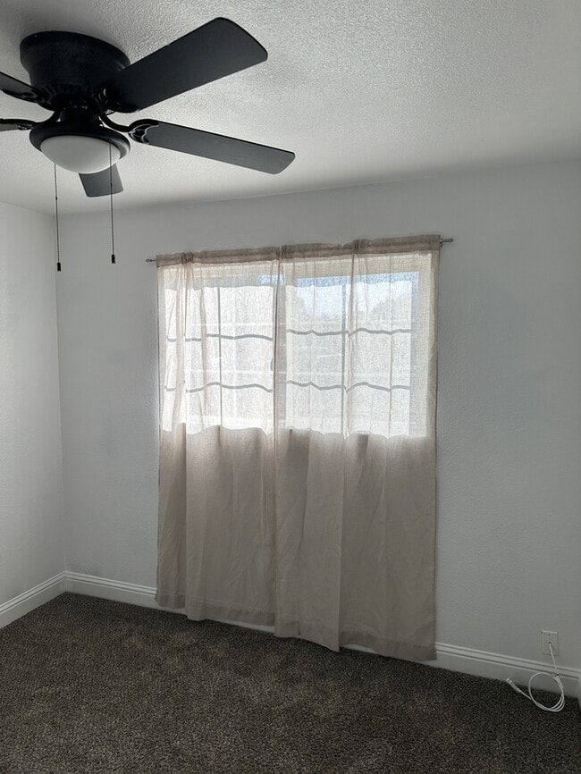 Building Photo - Updated 3 Bedroom 1 Bathroom Home.