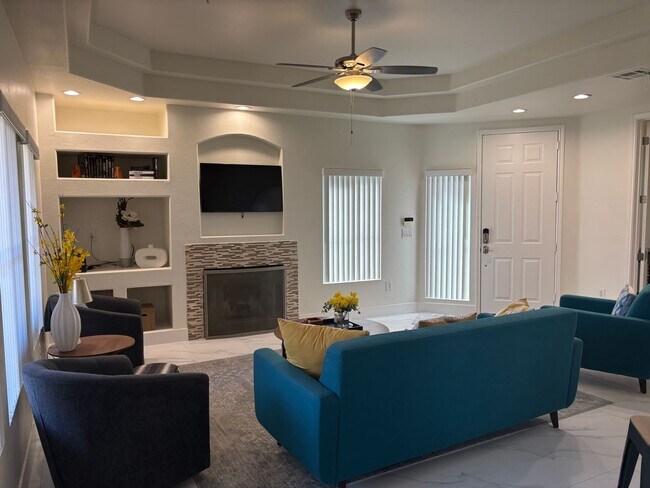 Building Photo - Furnished Scottsdale Condo w/2 car garage