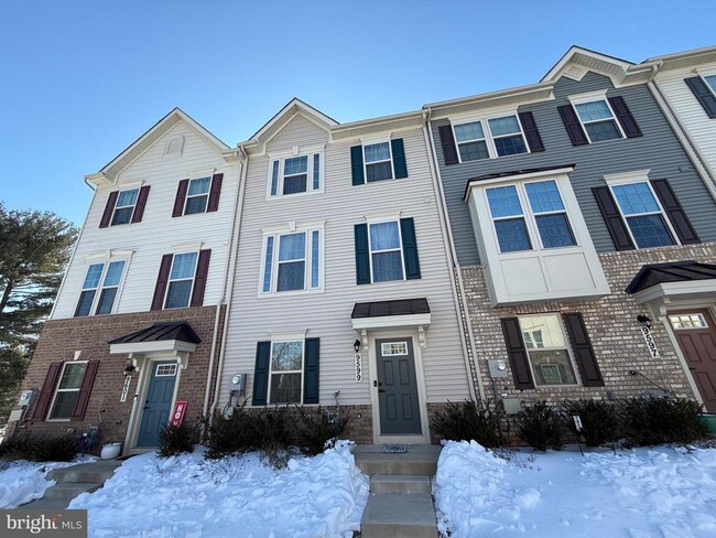 Building Photo - 9599 Tall Oaks Rd