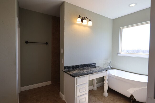 Building Photo - 10720 FM1385