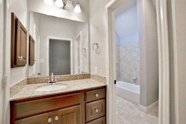 Building Photo - 2403 Haven Hill Dr