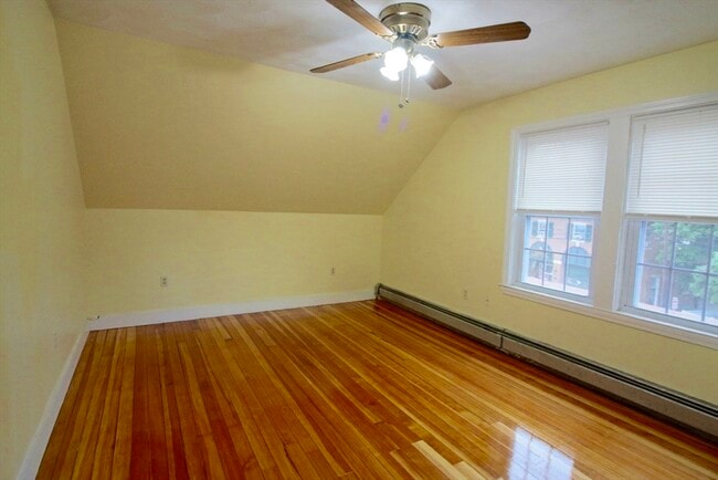 Building Photo - 420 Essex St