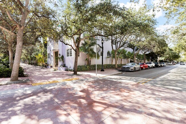 Primary Photo - 260 Euclid Ave