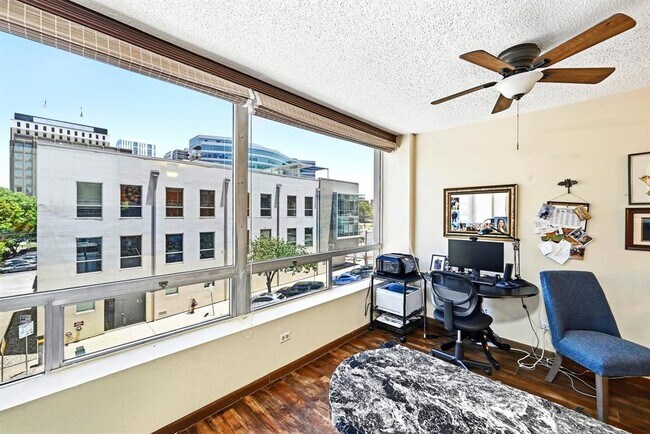 Building Photo - 1212 Guadalupe St