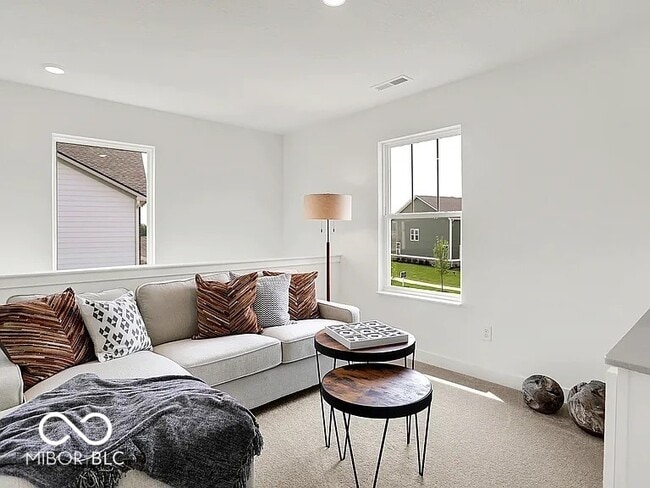 Building Photo - 2868 Woods Edge Dr