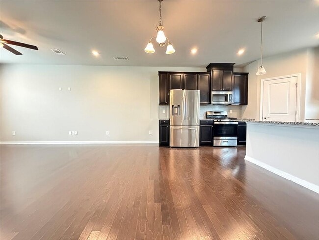 Building Photo - 2838 Vlg Pk Bnd