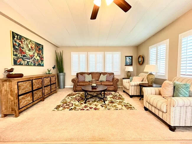 Primary Photo - 39705 Manzanita Dr