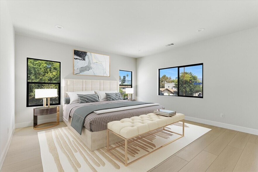 Building Photo - 1172 N Wilton Pl