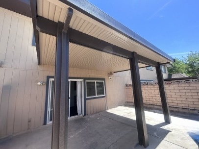 Building Photo - 6208 Meadow Brook Ln