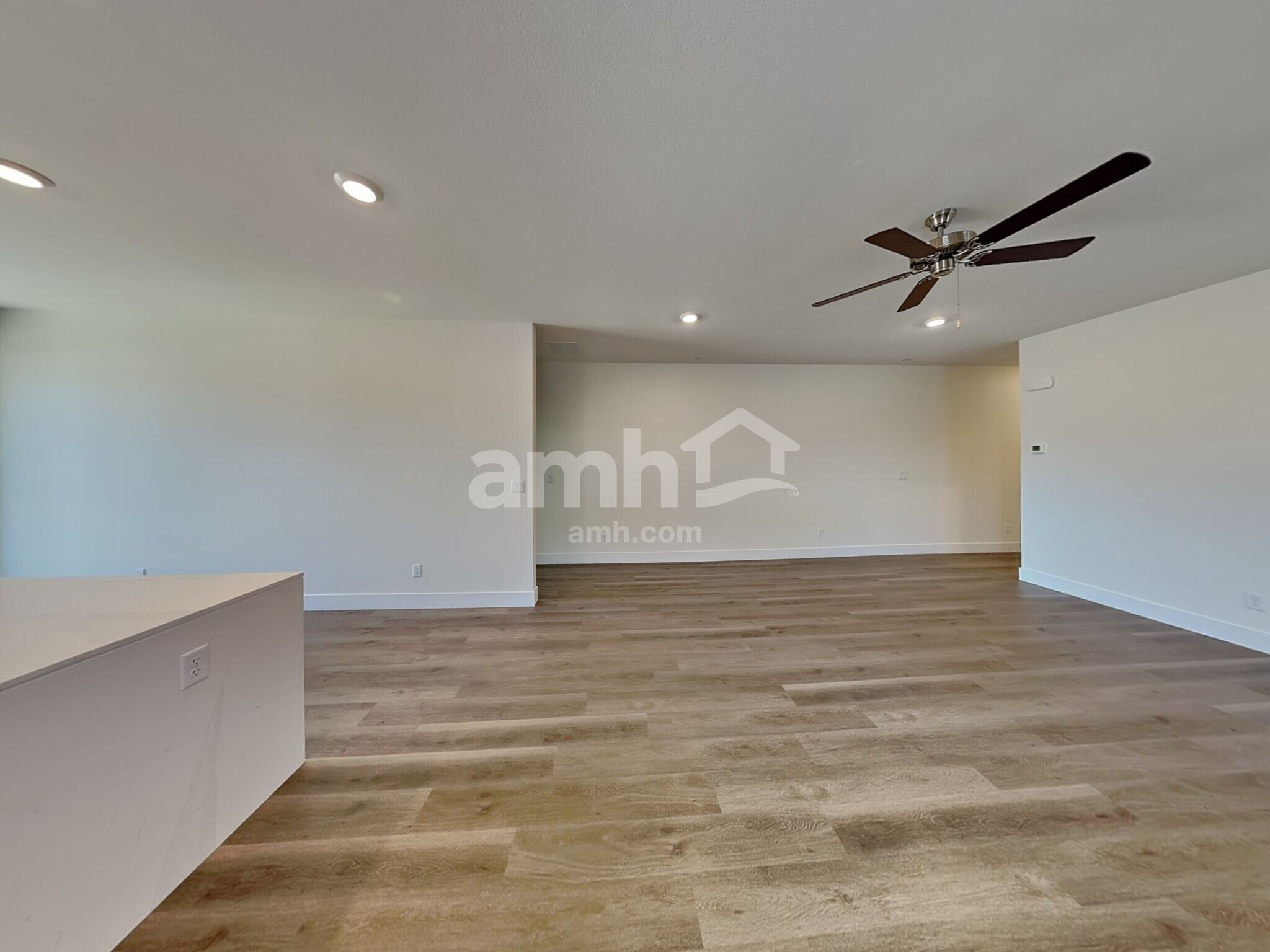 Building Photo - 846 English Primrose St