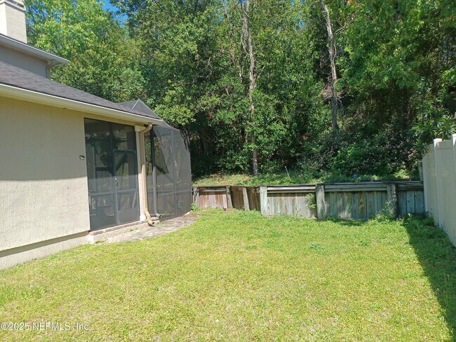 Building Photo - 4463 Ecton Ln E