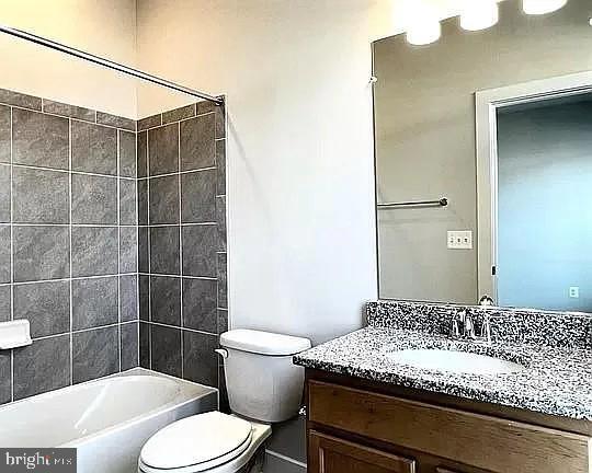 Building Photo - 1207 Vermeer Ave