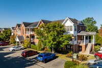 Building Photo - Devlin's Pointe