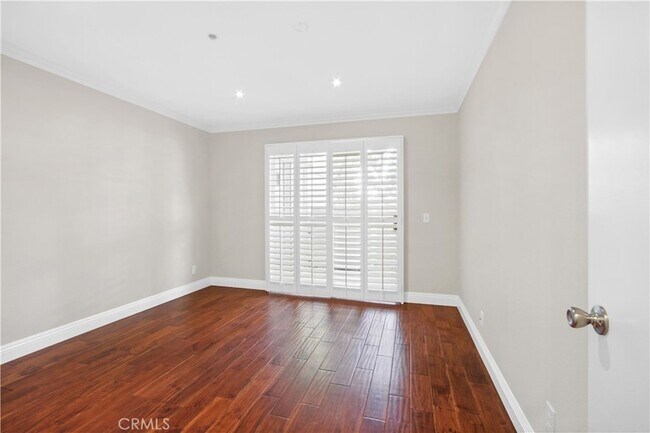 Building Photo - 2800 Keller Dr