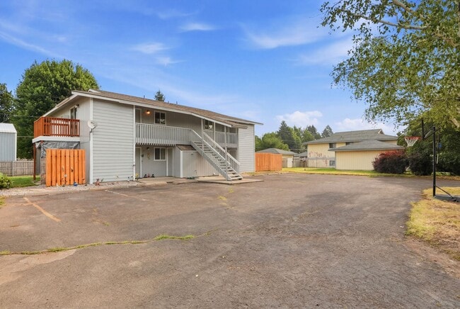 Building Photo - 13121 E Skyview Ave
