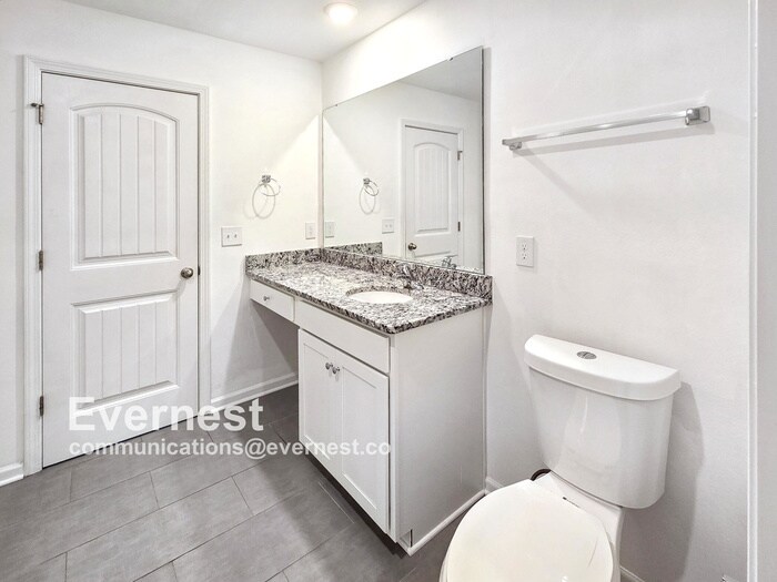 Building Photo - 4039 Meredith Woods Ln