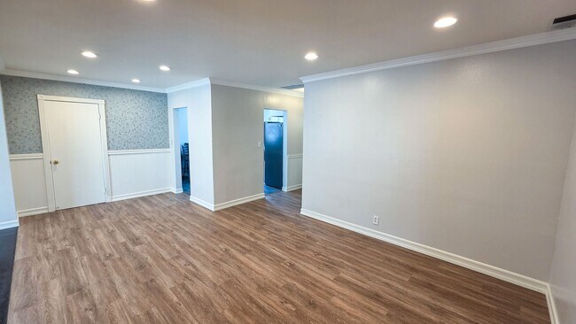 Building Photo - 9342 Colfair St