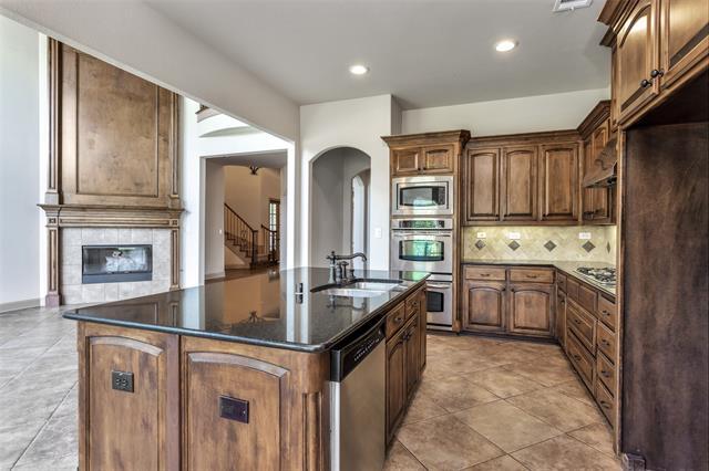 Building Photo - 1832 Canyon Ct