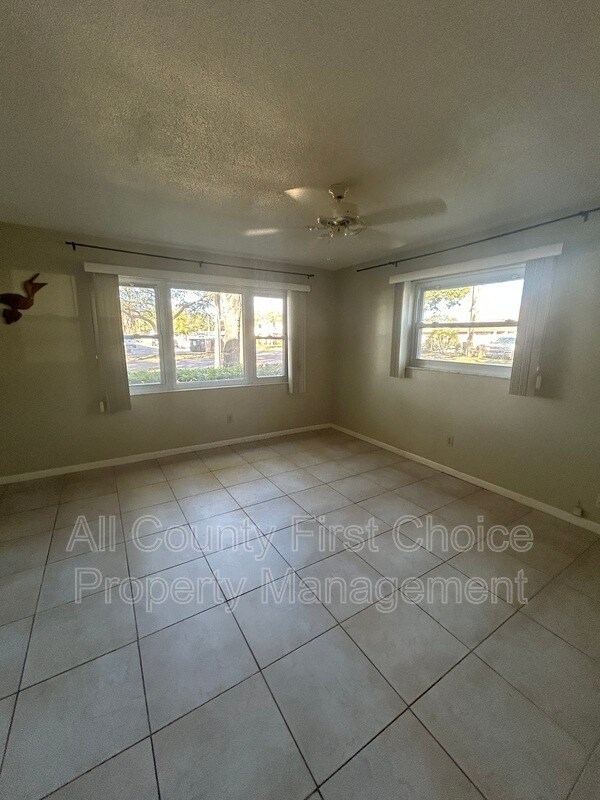 Building Photo - 55 Wertz Dr